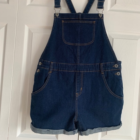 Modcloth overall denim shortalls. Size large - Picture 5 of 5